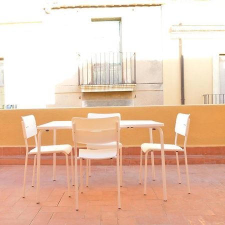 Tarragona Suites Mediona Екстериор снимка