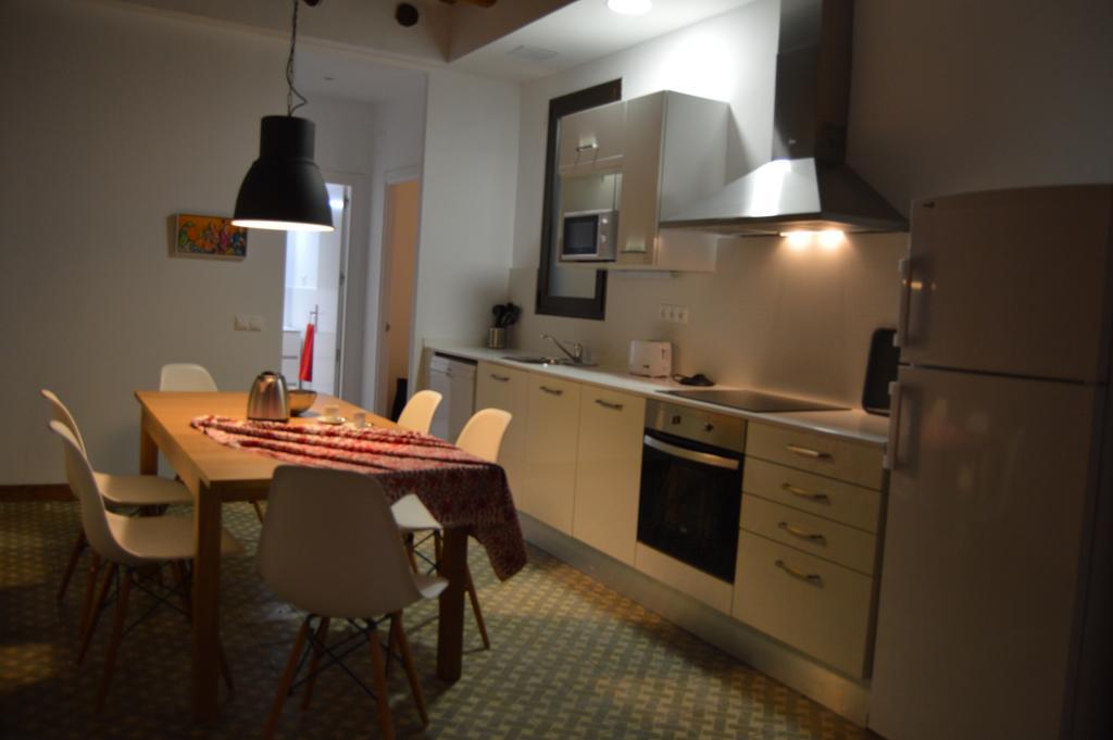 Tarragona Suites Mediona Екстериор снимка