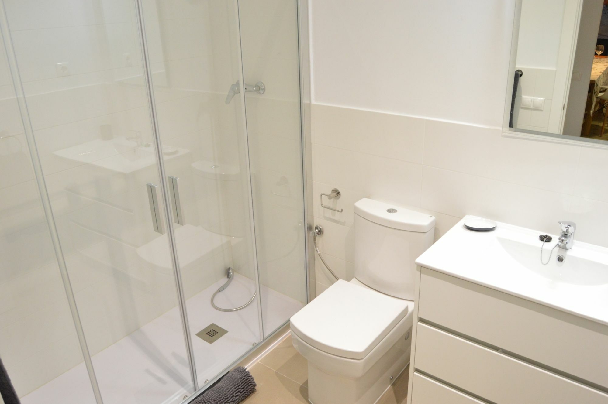 Tarragona Suites Mediona Екстериор снимка