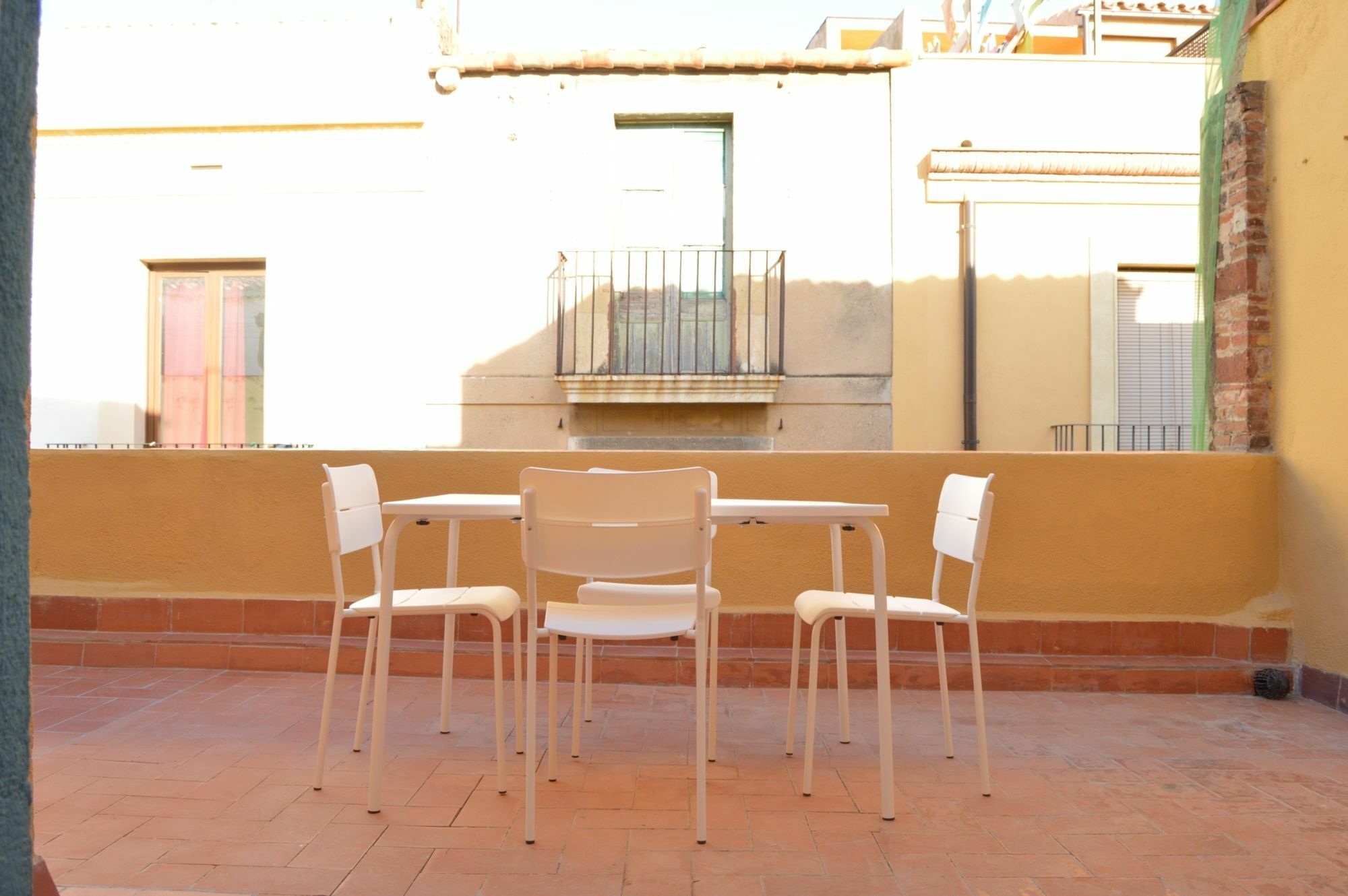 Tarragona Suites Mediona Екстериор снимка